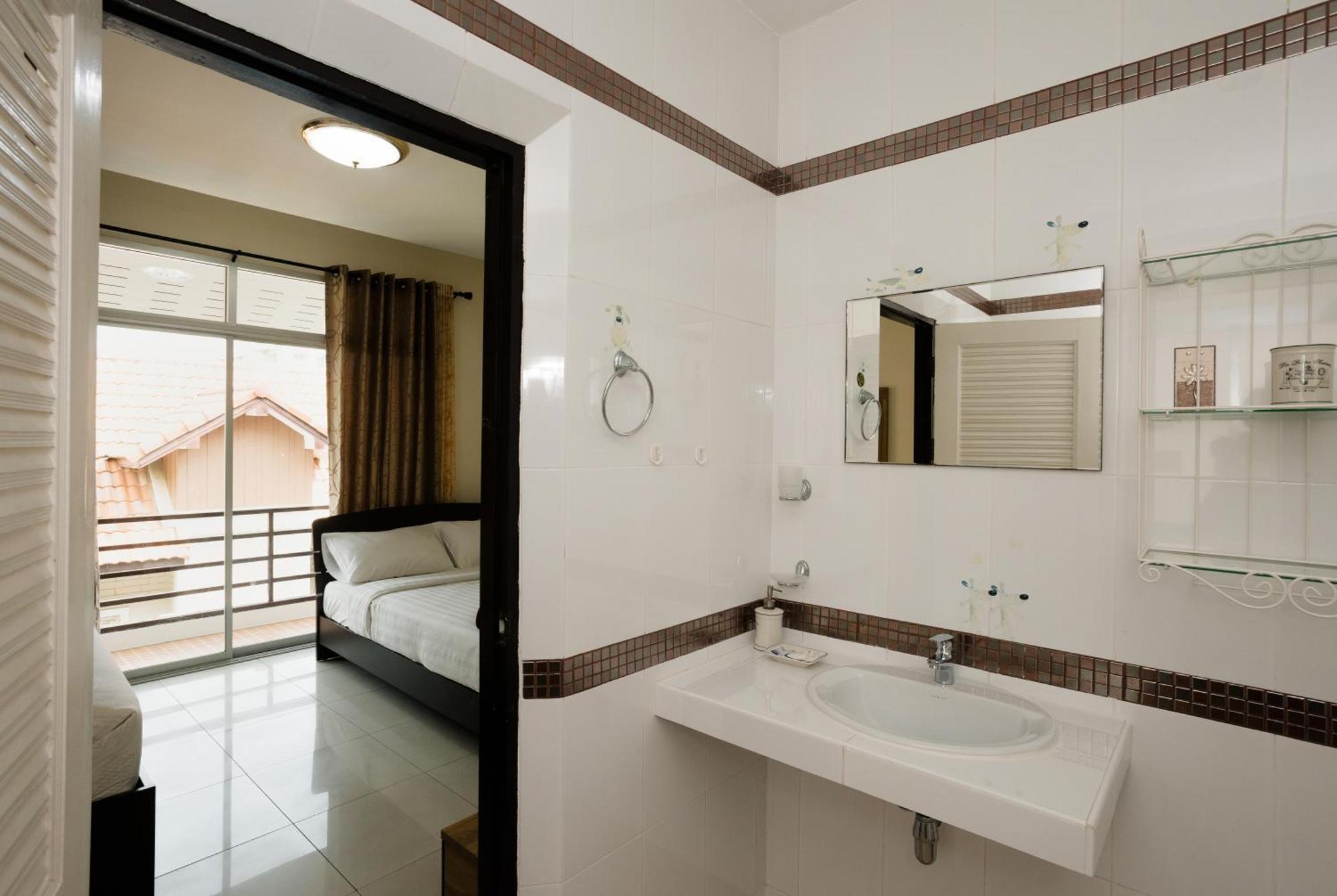 Tw Marina Pool Villa Pattaya Eksteriør billede