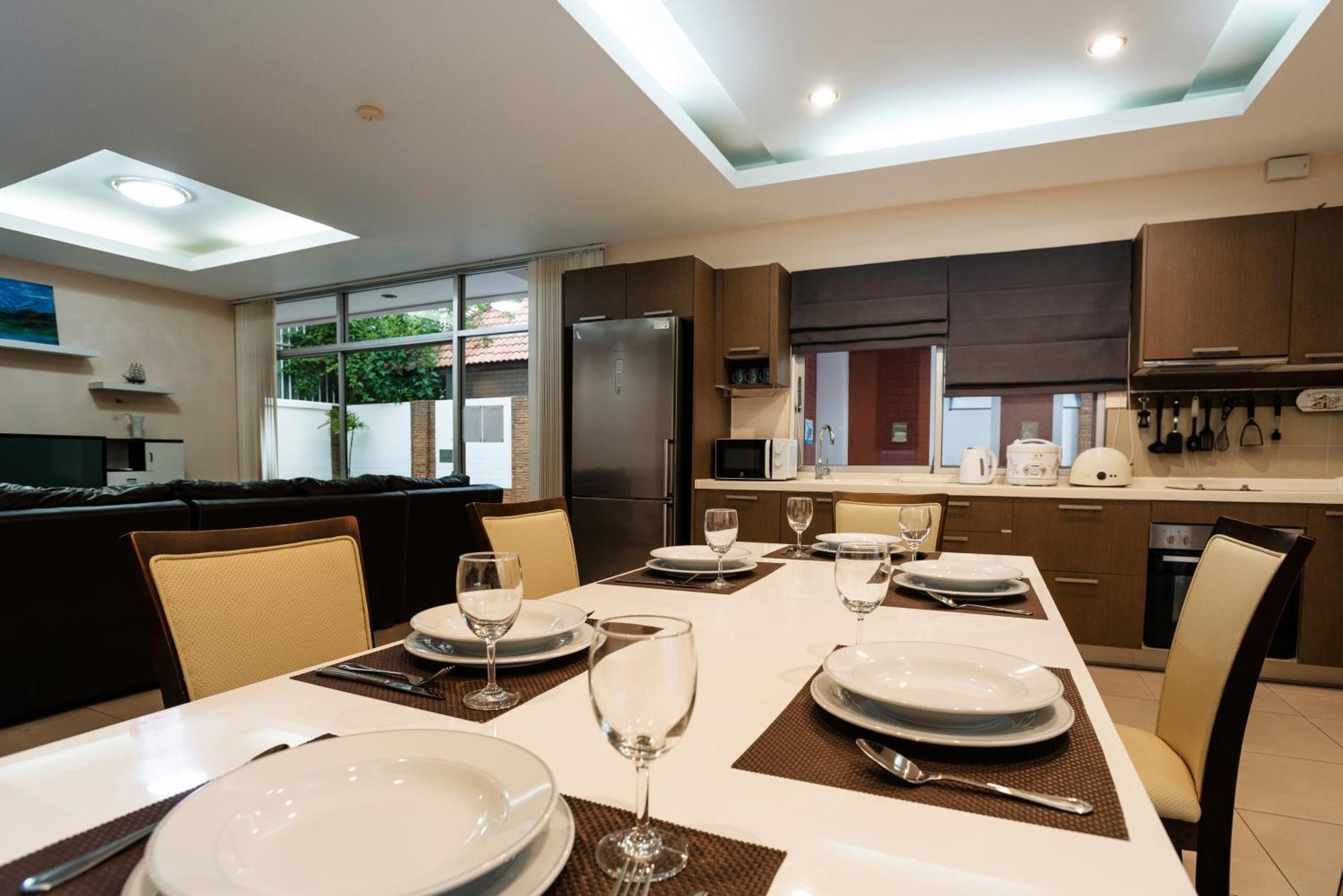 Tw Marina Pool Villa Pattaya Eksteriør billede
